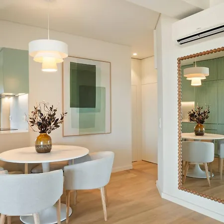 Estoril Ocean View Apartman *